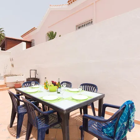 فيلة Lovely 4 Bedroom كالاو سالفاجي