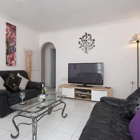 فيلة Lovely 4 Bedroom كالاو سالفاجي