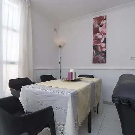 Lovely 4 Bedroom * カジャオ・サルバヘ
