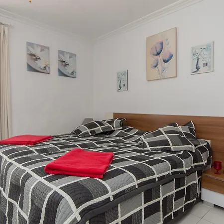 Lovely 4 Bedroom فيلة